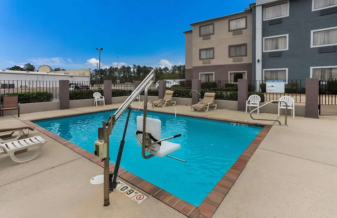 Quality Inn & Suites Pearl-Jackson-1